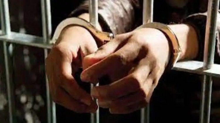 शराब के नशे में युवती के साथ पहुंचे आइपीएस ने किया हंगामा, पुलिस ने किया गिरफ्तार