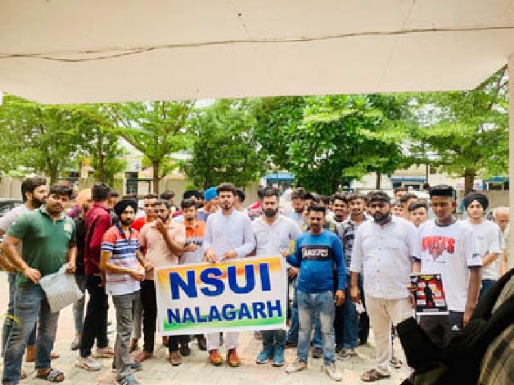 एनएसयूआई ने नालागढ़ में अग्निपथ योजना किया विरोध