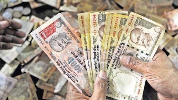 500-1000 के लाखों रुपए के पुराने नोटों के साथ डॉक्टर गिरफ्तार