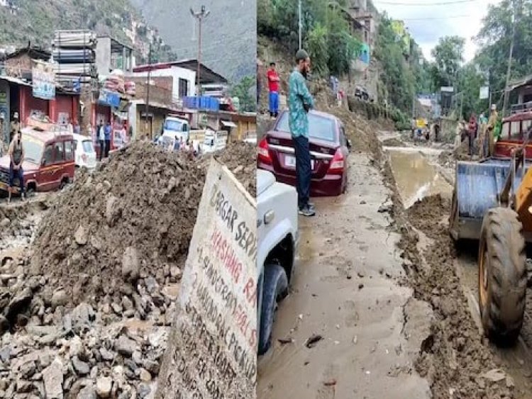 जम्मू-कश्मीर के डोडा जिले में फटे बादल, मलबे में फंसे वाहन, कई घर दबे