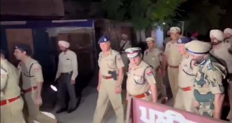 एक्शन में पंजाब पुलिस: बीएसएफ के साथ साझा ऑपरेशन कर चलाया सर्च अभियान, देखें वीडियो