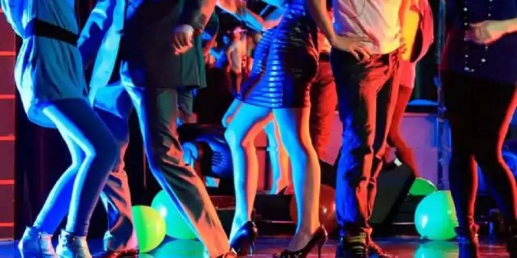 पंजाब: होटल में चल रही थी रेव पार्टी और अश्लील डांस, 7 लड़कियों सहित 25 गिरफ्तार