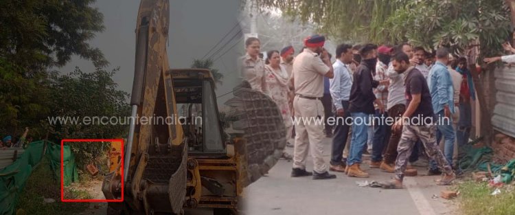 जालंधरः मॉडल टाउन में कब्जे को लेकर पुलिस के सामने चले ईंट-पत्थर, भारी हंगामा