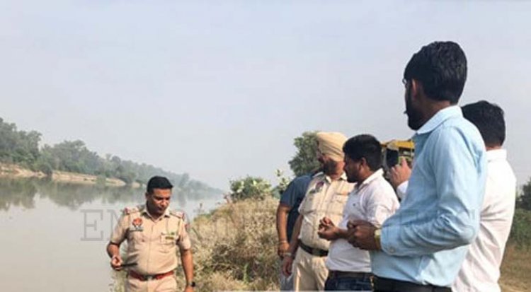 पंजाब से बड़ी ख़बरः नहर में गिरी कार, 4 लोग लापता