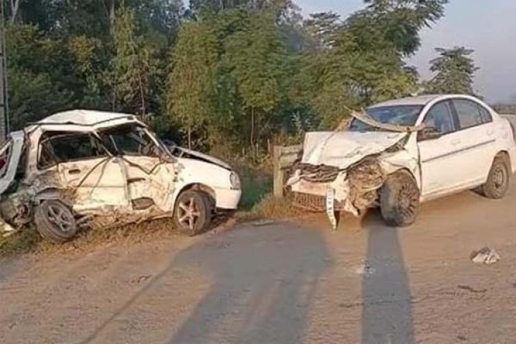 पंजाबः दो कारों की सीधी टक्कर, हादसे में 3 की मौत