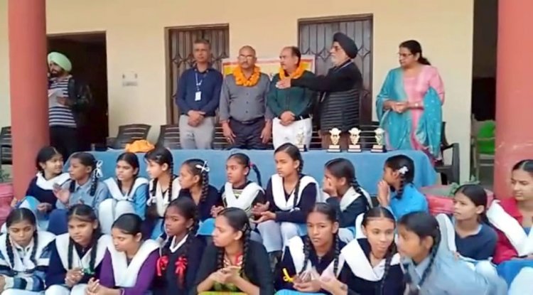 रामगढ़िया सीनियर सेकेंडरी स्कूल बेबे नानकी में कार्यक्रम आयोजित