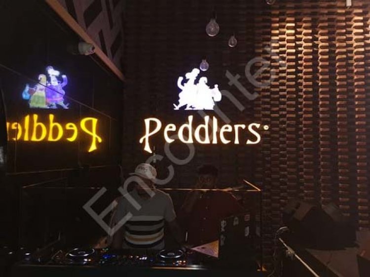 Peddlers Bar के मालिक पर्व अग्रवाल और मैनेजर पर FIR 