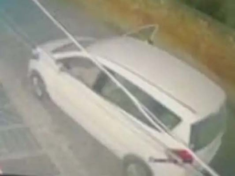 पंजाबः घर के बाहर से चोर किरयाना व्यापारी की कार ले हुए फरार, देखें CCTV