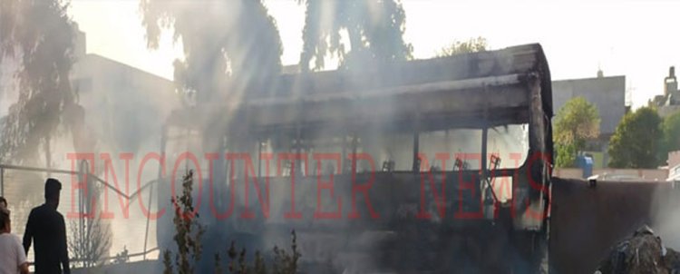 पंजाबः निजी कंपनी की बस को लगी आग, जलकर हुई राख