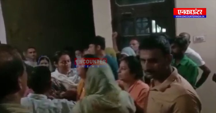 लूट की नीयत से घर में घुसे चोर ने FCI इंस्पेक्टर की मां का किया कत्ल, देखें वीडियो