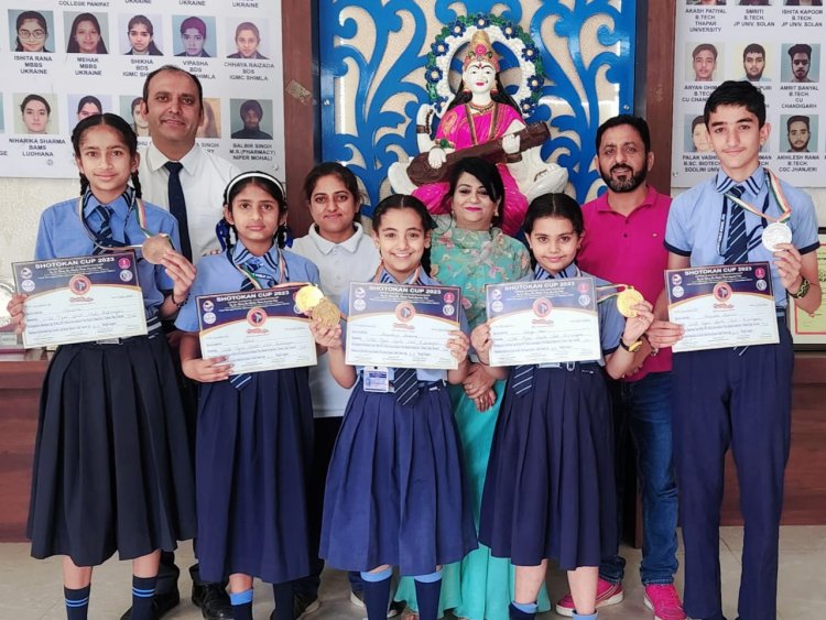 वशिष्ट पब्लिक स्कूल के 5 विद्यार्थियों ने तलवाड़ा में ओपन कराटे चैंपियनशिप  में भाग लिया