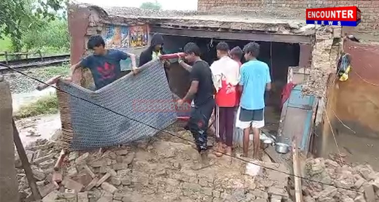 पंजाबः बारिश के कारण गिरी मकान की छत, महिला घायल, देखें वीडियो