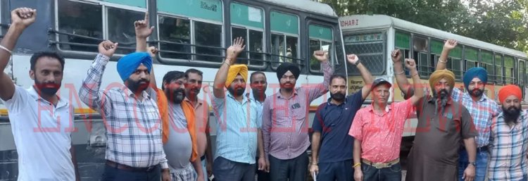 जालंधरः पंजाब भर में PRTC-PUNBUS के कर्मचारियों ने की हड़ताल, यात्री हो रहे परेशान, देखें वीडियो