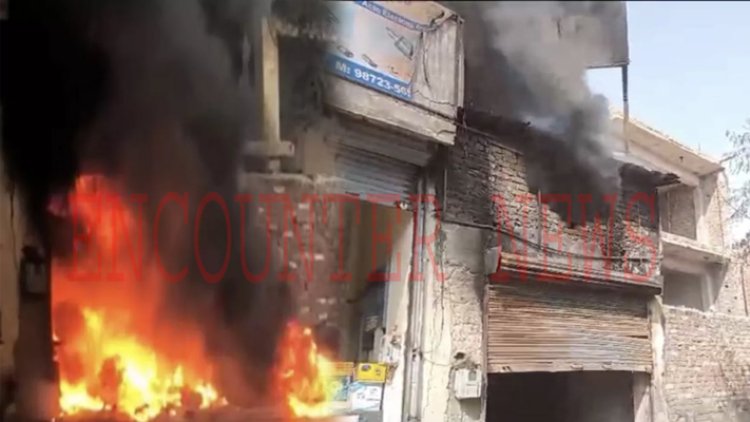 पंजाबः इस इलाके में दुकान में लगी भीषण आग, देखें वीडियो