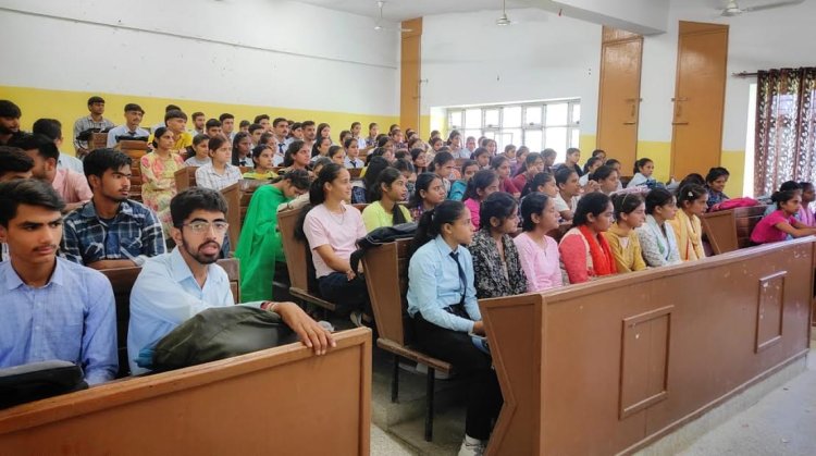 महाविद्यालय बंगाणा में छात्रवृत्ति जागरूकता कार्यक्रम का आयोजन