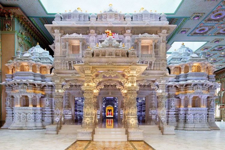 भारत के बाहर इस देश में बना भव्य हिंदू मंदिर