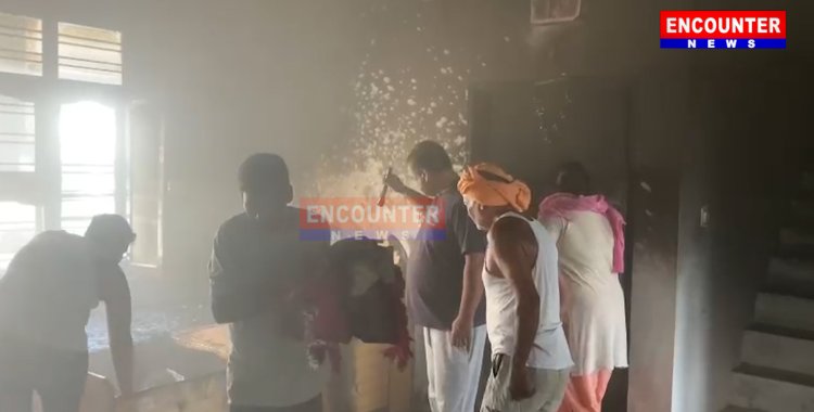 पंजाब : घर में लगी आग, लाखों का सामान जलकर राख, देखें वीडियो