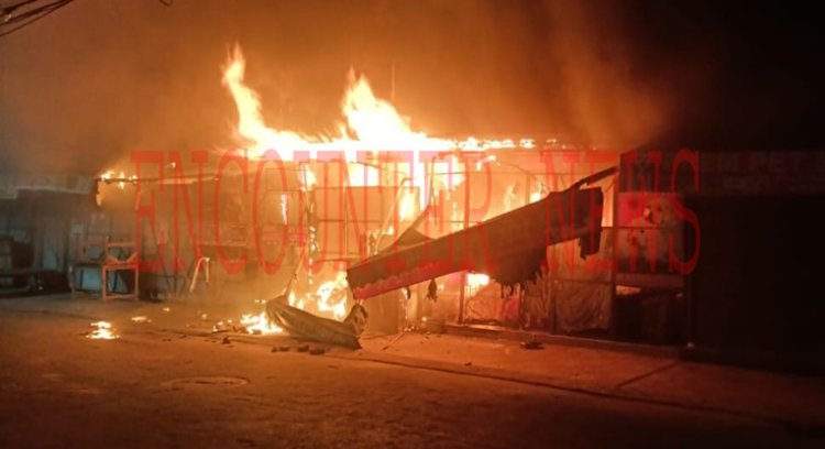 पंजाबः सब्जी मंडी में 5 दुकानों में लगी भीषण आग, देखें वीडियो