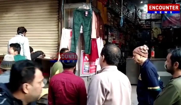 पंजाबः 24 घंटों में 4 दुकानों को चोरों ने बनाया निशाना, लाखों का सामान और नगदी लेकर हुए फरार, देखें वीडियो 