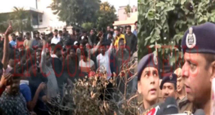 राजपूत करणी सेना के प्रदेशाध्यक्ष की हत्या के बाद पुलिस अधिकारी का आया बयान, समर्थकों ने किया हंगामा, देखें वीडियो