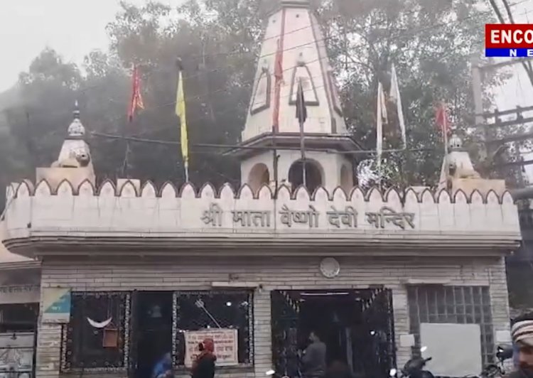 जालंधरः पुलिस नाके के पास चोरों ने सुबह-सुबह मंदिर को बनाया निशाना, देखें वीडियो