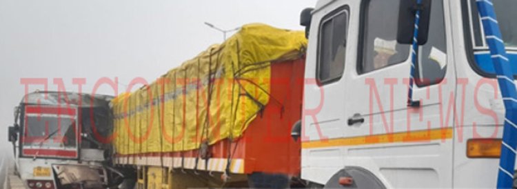 पंजाबः सवारियों से भरी बस और 2 गाड़ियों में हुई टक्कर, मची चीख पुकार
