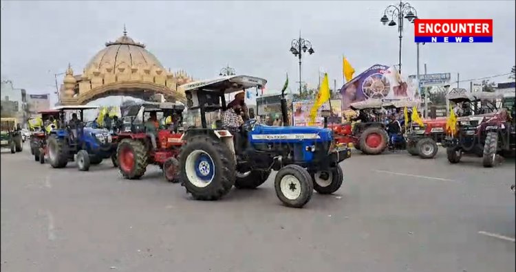 पंजाब : ट्रैक्टर मार्च के दौरान किसानों ने महापंचायत का किया ऐलान, देखें वीडियो