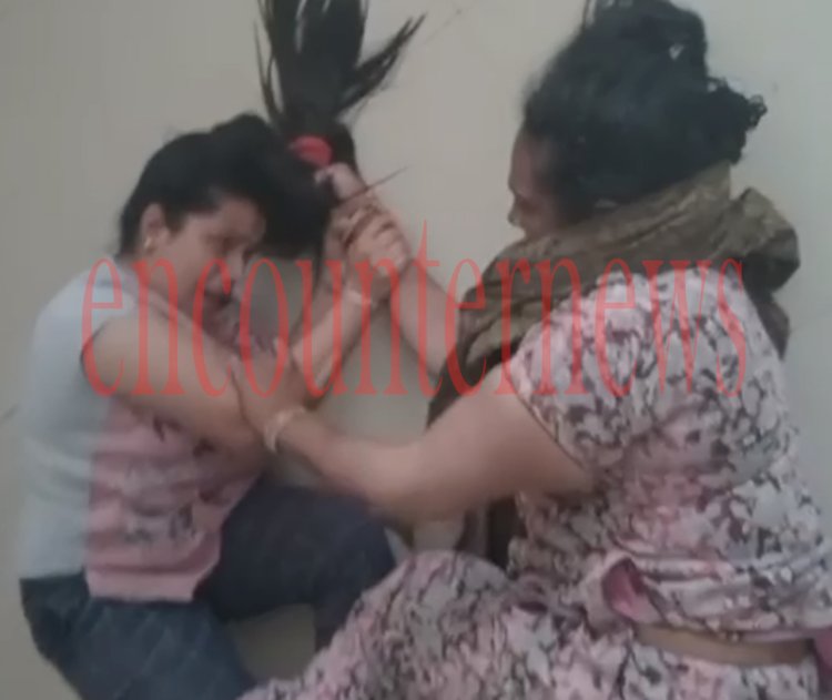 पंजाब : सास-बहू में मारपीट का वीडियो हुआ वायरल