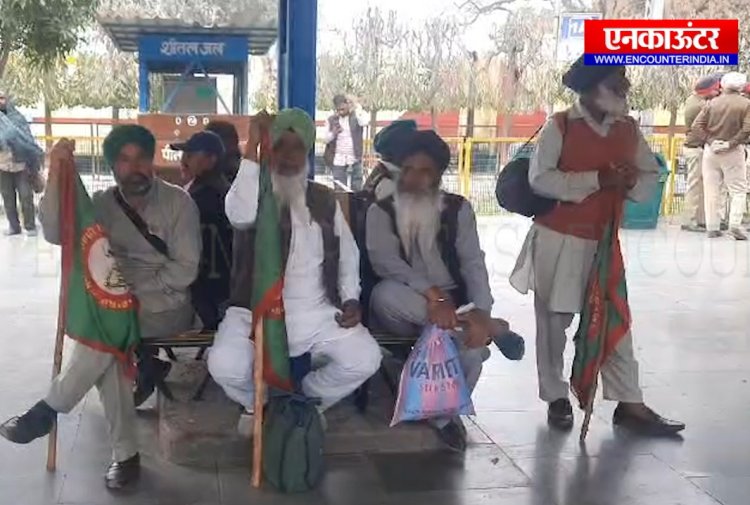 पंजाबः महापंचायत को लेकर बड़ी संख्या में ट्रेन से रवाना हुए किसान, देखें वीडियो