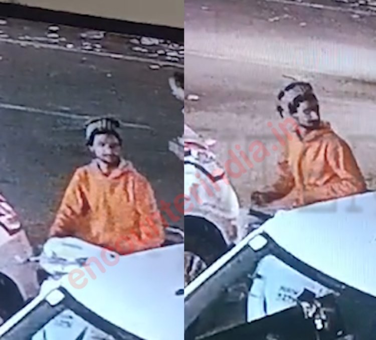जालंधरः प्रसिद्ध देवी तालाब मंदिर में माथा टेकने गए युवक की एक्टिवा लेकर चोर फरार, देखें CCTV