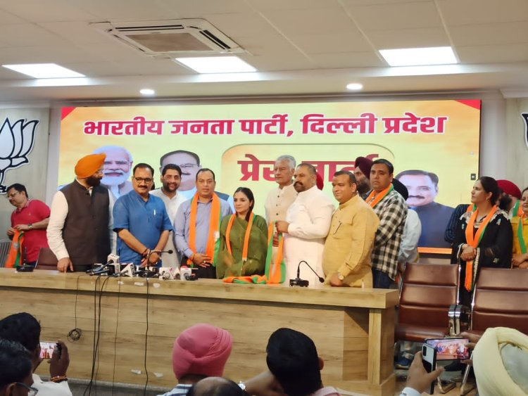 नई दिल्ली : भाजपा हेडक्वार्टर में जालंधर के आप नेताओं ने ज्वाइन की BJP
