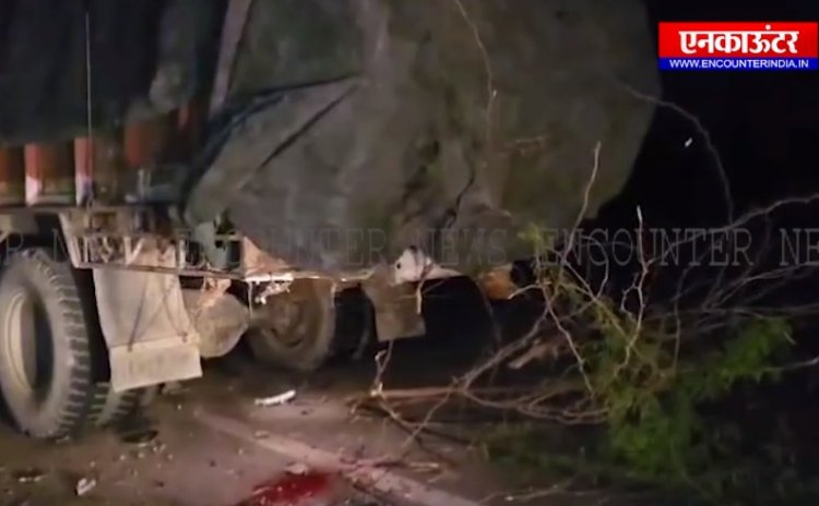 पंजाब : खड़े ट्रक से टकराई एक्टिवा, मौ'त, देखें वीडियो