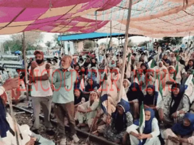 पंजाबः रेलवे ट्रैक पर बैठे किसानों का आज खत्म होगा सरकार को दिया अल्टीमेटम