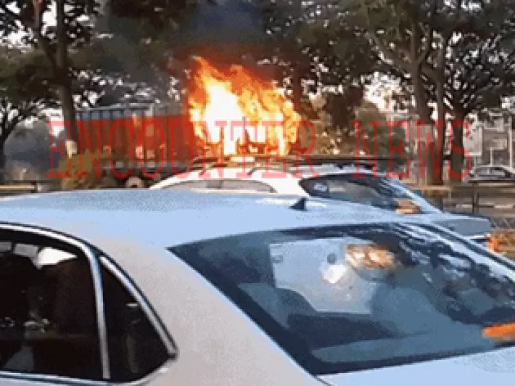 पंजाबः चलते ट्रक में लगी आग, ड्राइवर और कर्मी में मचा हड़कंप