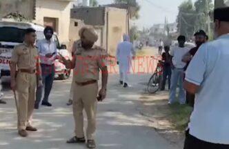 Punjab News: पोलिंग बूथ के बाहर हुआ झगड़ा, चली गोलियां, एक घायल