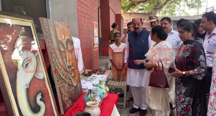 Jalandhar News: Mega PTM को लेकर Nehru Garden School पहुंचे कैबिनेट मंत्री, देखें वीडियो