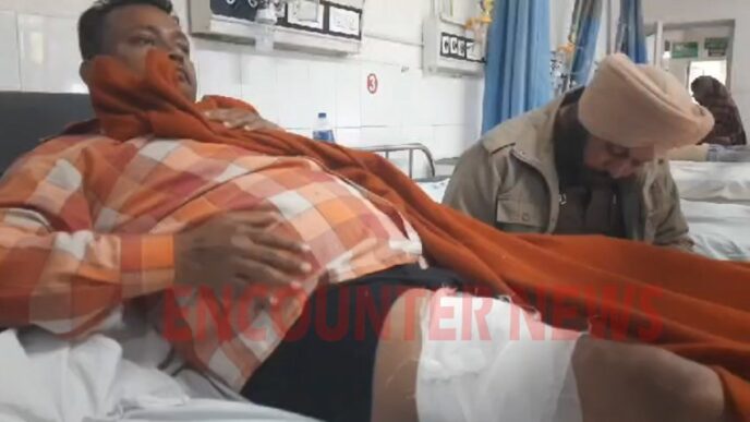 Punjab News: इस इलाके में पत्रकार पर हुई फायरिंग, घायल, देखें वीडियो