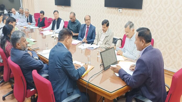 मंत्रिमंडल की बैठकों में लिए गए अधिकांश निर्णय कार्यान्वितः जगत सिंह नेगी