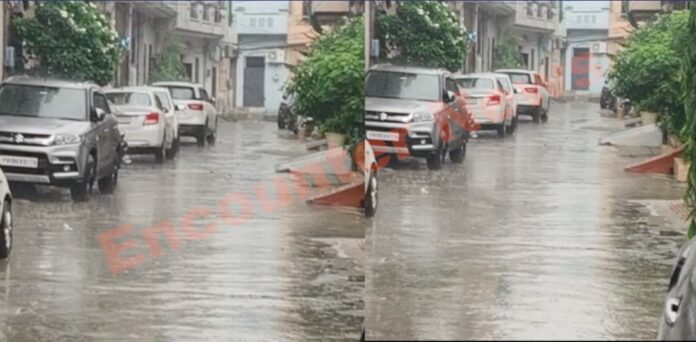 Jalandhar News: अचानक हुई तेज बारिश से मौसम हुआ सुहावना, देखें वीडियो
