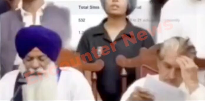 ect 200 साल पुराना गुरुद्वारा गिराकर शॉपिंग मॉल बनाने पर गरमाई सियासत, देखें वीडियो 200 साल पुराना गुरुद्वारा गिराकर शॉपिंग मॉल बनाने पर गरमाई सियासत, देखें वीडियो