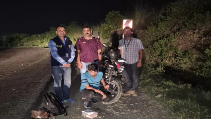 गगरेट में 4.86 ग्राम चिट्टे के साथ युवक गिरफ्तार, बाइक में छिपाकर रखा था नशा