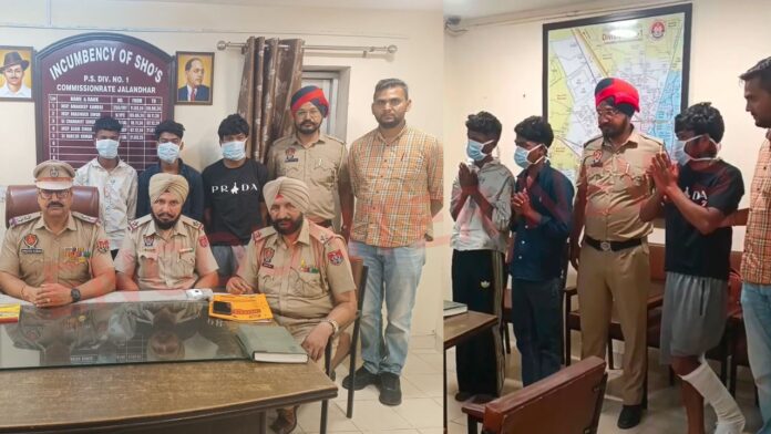 Jalandhar News: लुटेरों के खिलाफ बड़ी कार्रवाईः पुलिस ने 4 आरोपी किए काबू, देखें वीडियो