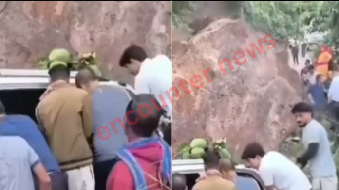 बड़ा हादसा: चलती कार पर गिरी चट्टान, एक की मौत, 2 लोग घायल, देखें वीडियो