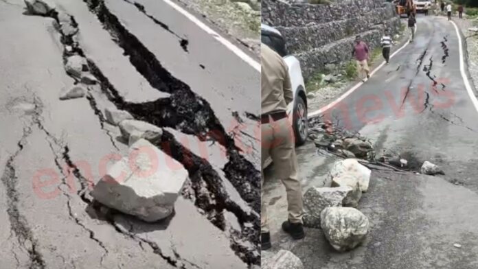 पहली बारिश ने खोली करोड़ों के निर्माण की पोल, सड़क धंसने से हाईवे ठप
