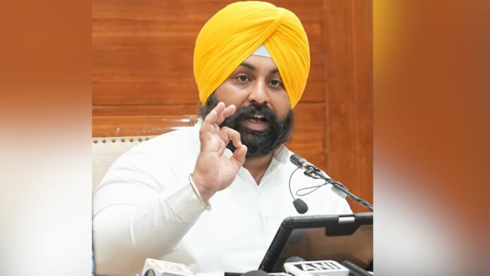 केरल को पीछे छोड़ पंजाब स्कूली शिक्षा में अग्रणी बना: Harjot Singh Bains
