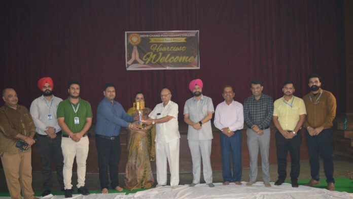 Meharchand Polytechnic College के Principal Dr. Jagroop Singh की ओर से Automobile और फार्मेसी विभाग को किया गया सम्मानित