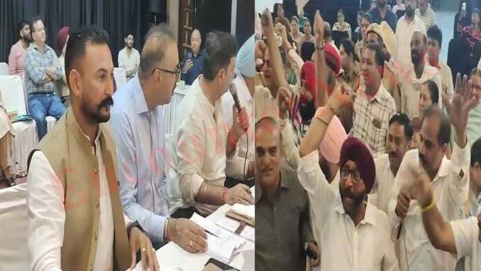 Jalandhar News: नगर निगम हाउस मीटिंग में प्रस्ताव पास, कमिशन संदीप ऋषि का आया बयान, देखें वीडियो
