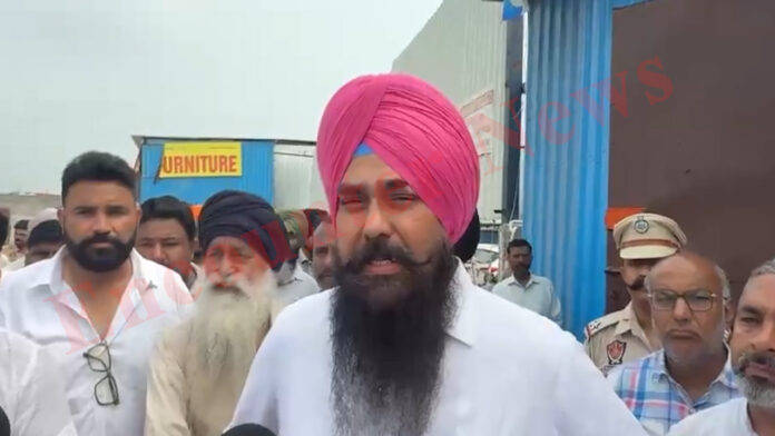 Punjab News: GMADA के खिलाफ आप सासंद कंग ने खोला मोर्चा, देखें वीडियो