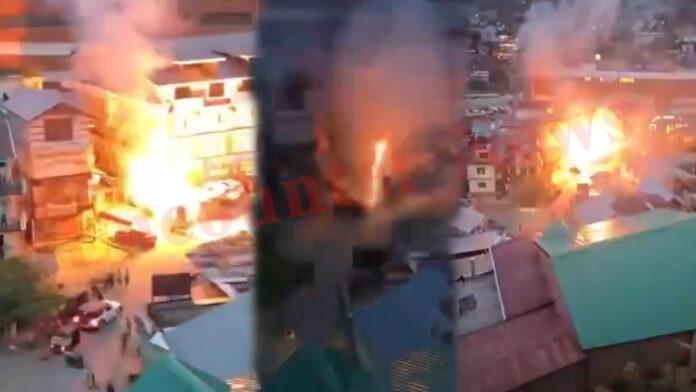 Bus Stand के पास हुए शॉर्ट सर्किट से मची अफरा-तफरी, देखें वीडियो