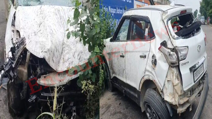 Jalandhar News: Highway की रेलिंग तोड़कर 25 फीट ऊंचे पुल से गिरी कार, देखें वीडियो